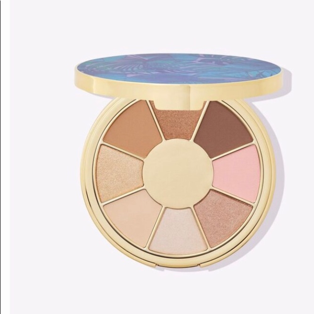 Tarte. Be you. Naturally. Eyeshadow Pallet